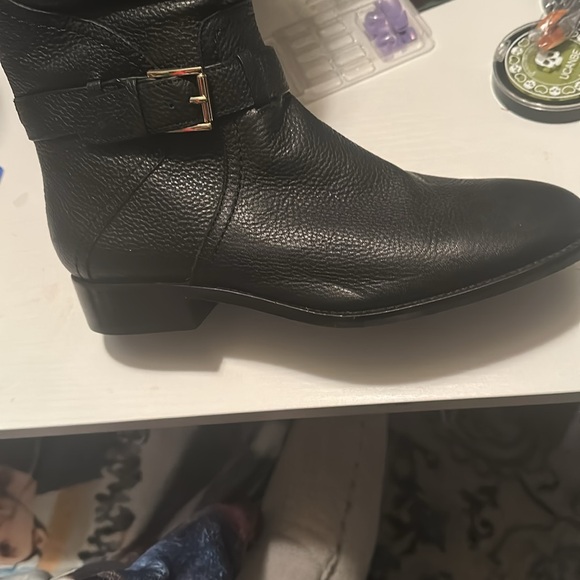 Tory Burch boots - Picture 7 of 7